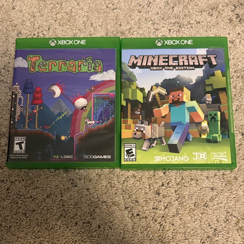 Xbox One Terraria and Minecraft Game Bundle - Picture 1 of 1